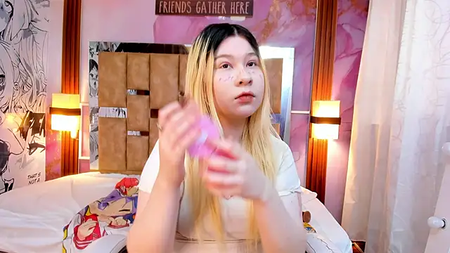 Melody Lolii online show from September 2025 06:02:01 PM