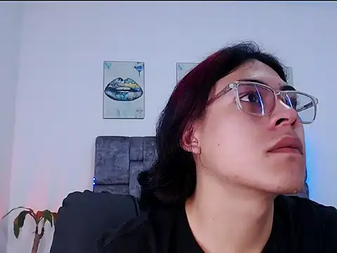 dirty model online show from January 2026 03:28:01 PM