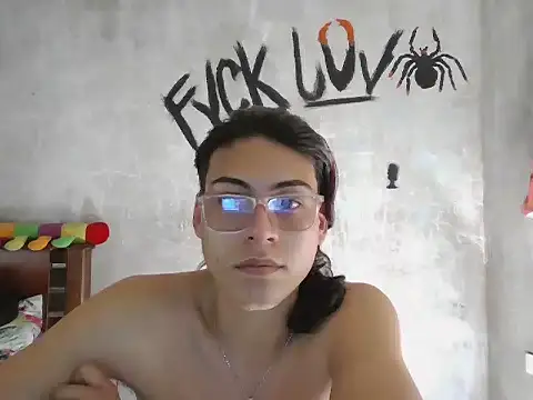 dirty model online show from February 2026 06:50:02 PM