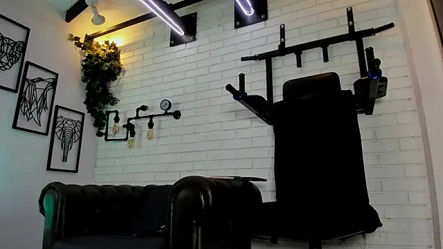 ItaloMoore online show from January 2026 11:12:02 AM