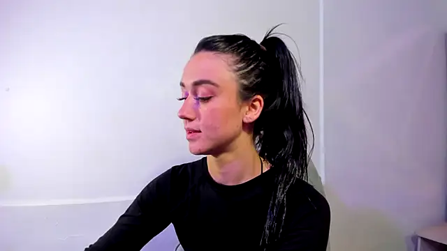 Amy Kobold3 online show from May 2026 05:57:02 AM