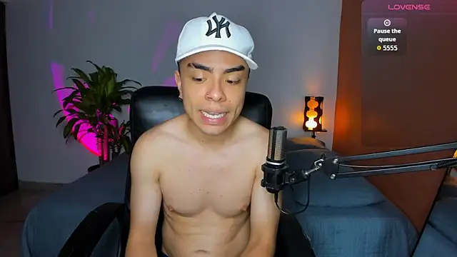 Snapshot of obzidyan chatting on September 2025 12:45:01 AM obzidyan online show from September 2025 12:45:01 AM