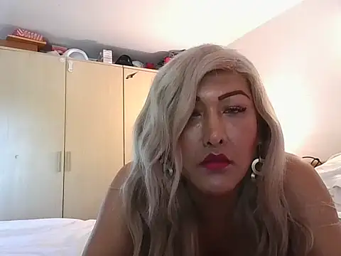 Luciana nicolini online show from May 2026 12:56:01 PM