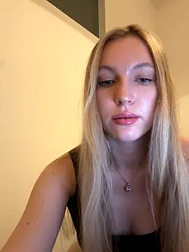 Snapshot of bbysonia chatting on October 2025 08:29:01 PM bbysonia online show from October 2025 08:29:01 PM