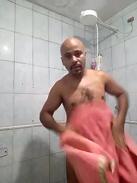 reisloko online show from October 2025 09:45:01 PM