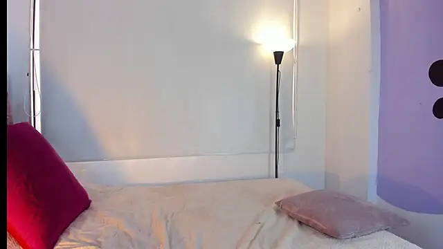 Snapshot of LunaVelvet777 chatting on February 2026 03:37:02 PM LunaVelvet777 online show from February 2026 03:37:02 PM
