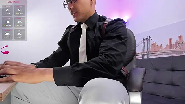 Snapshot of Dash_Bukoski chatting on September 2025 11:26:02 AM Dash Bukoski online show from September 2025 11:26:02 AM