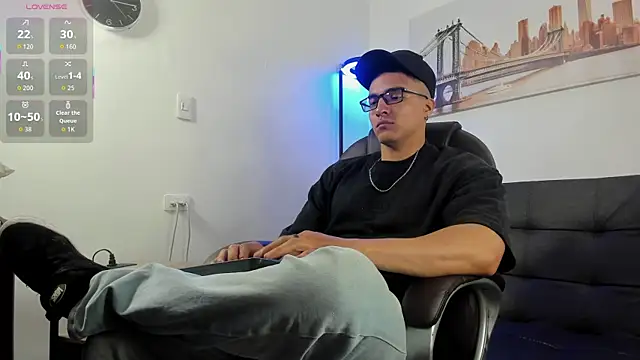 Snapshot of Dash_Bukoski chatting on November 2025 12:53:02 PM Dash Bukoski online show from November 2025 12:53:02 PM