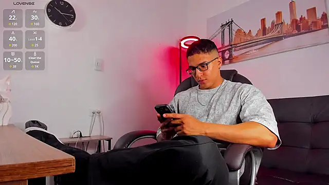 Snapshot of Dash_Bukoski chatting on January 2026 02:54:02 PM Dash Bukoski online show from January 2026 02:54:02 PM