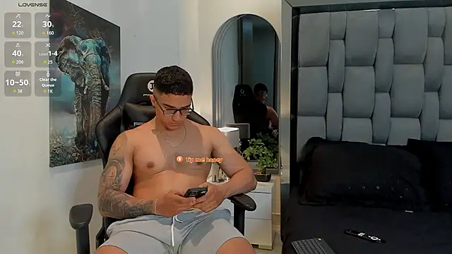 Snapshot of Dash_Bukoski chatting on February 2026 02:51:01 PM Dash Bukoski online show from February 2026 02:51:01 PM