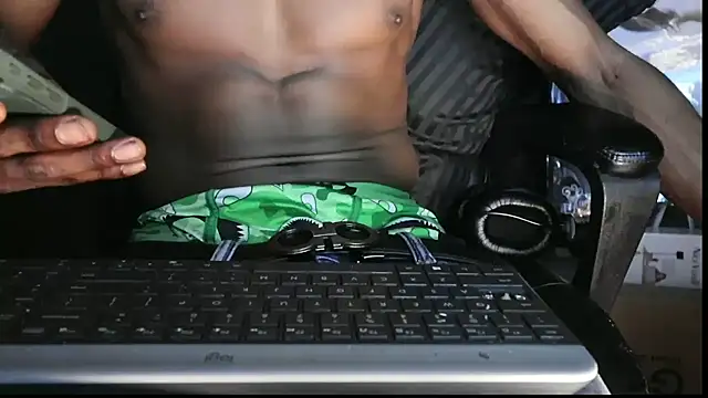 zaddytrey online show from May 2026 04:03:02 PM