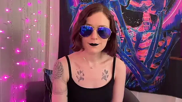 mistressannafoxx online show from September 2025 09:16:01 PM