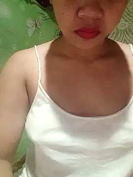 Snapshot of hotmomma8 chatting on September 2025 03:01:01 PM hotmomma8 online show from September 2025 03:01:01 PM