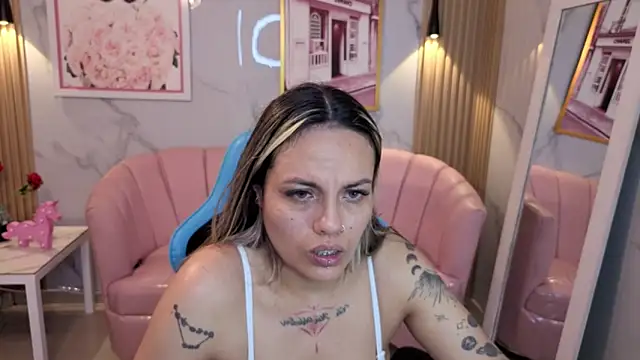 Jade Jones a online show from September 2025 03:50:02 AM