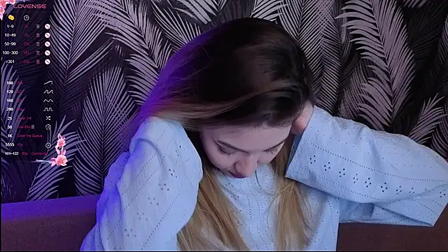 Snapshot of Yuki_Star chatting on September 2025 03:49:02 PM Yuki Star online show from September 2025 03:49:02 PM