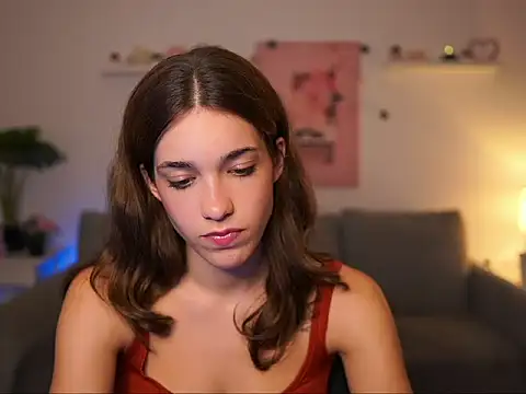 Snapshot of kissie_cat chatting on September 2025 01:12:01 PM kissie cat online show from September 2025 01:12:01 PM