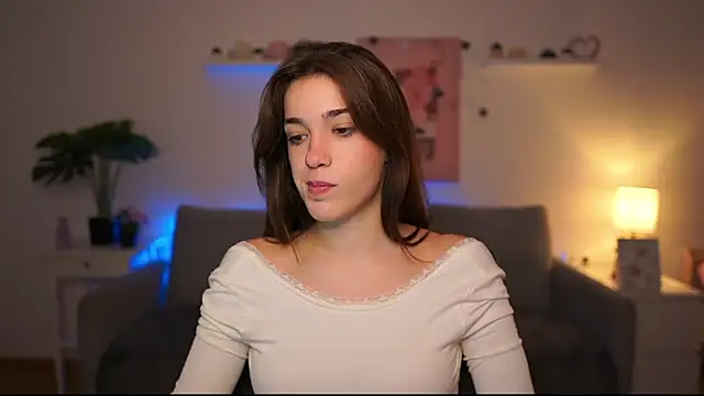 Snapshot of kissie_cat chatting on October 2025 01:09:01 PM kissie cat online show from October 2025 01:09:01 PM