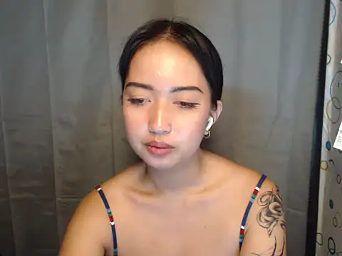 Soft Angel8 online show from April 2026 05:15:01 PM