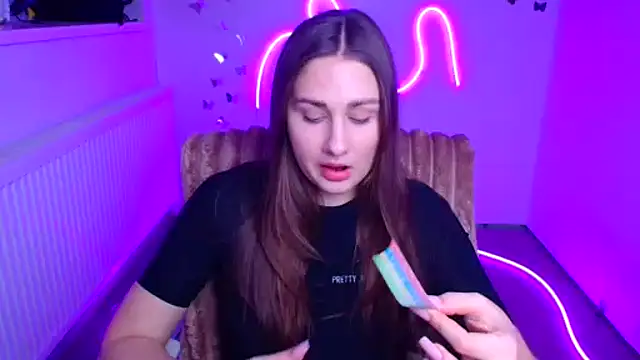 Stefanie Sweet online show from February 2026 12:36:01 PM