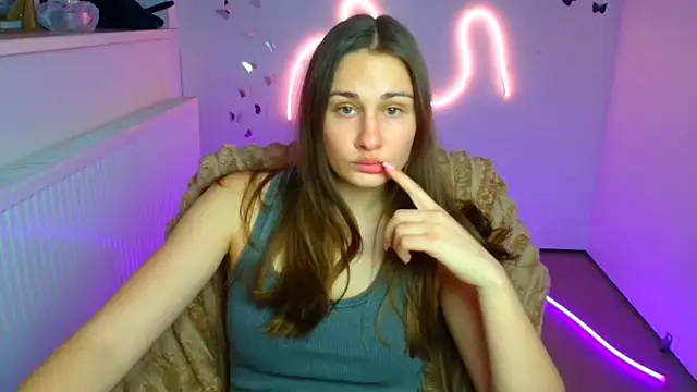 Stefanie Sweet online show from March 2026 06:06:02 AM