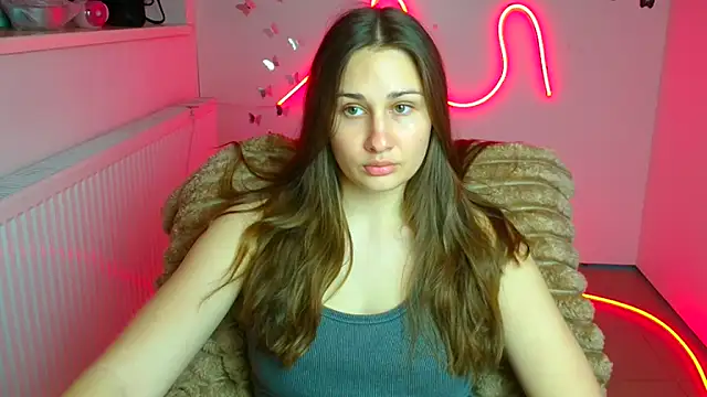 Snapshot of Stefanie_Sweet chatting on April 2026 05:32:01 AM Stefanie Sweet online show from April 2026 05:32:01 AM