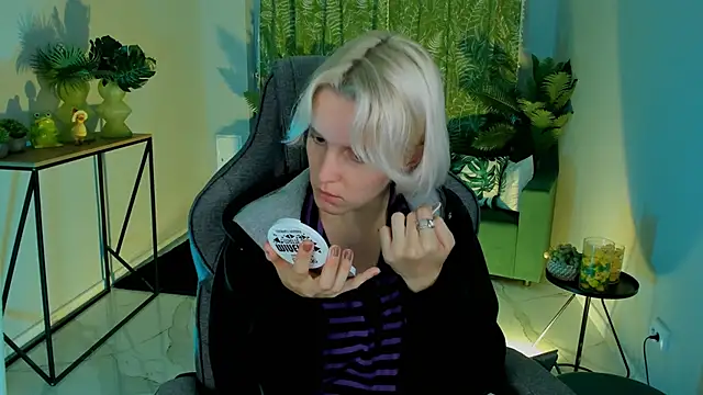 BethanyCloud online show from September 2025 02:11:02 AM