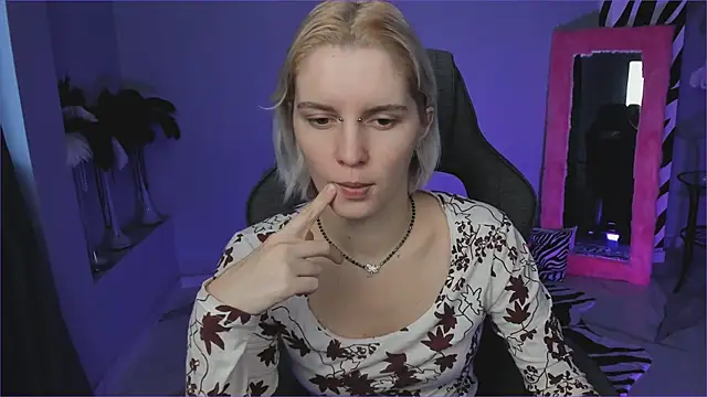 Snapshot of BethanyCloud chatting on November 2025 05:53:02 AM BethanyCloud online show from November 2025 05:53:02 AM