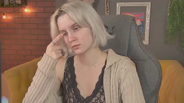 Snapshot of BethanyCloud chatting on January 2026 05:57:01 AM BethanyCloud online show from January 2026 05:57:01 AM