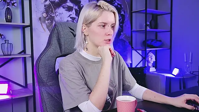 Snapshot of BethanyCloud chatting on February 2026 05:33:02 AM BethanyCloud online show from February 2026 05:33:02 AM