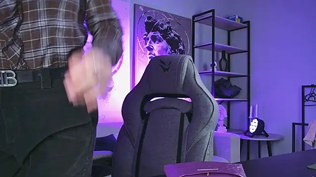 Snapshot of BethanyCloud chatting on February 2026 08:23:02 AM BethanyCloud online show from February 2026 08:23:02 AM