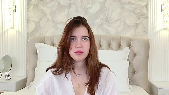 KimberlyBond online show from September 2025 03:14:01 PM