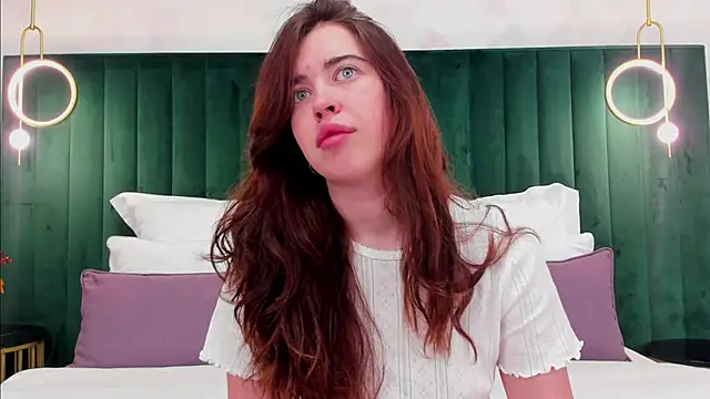 KimberlyBond online show from October 2025 03:07:02 PM