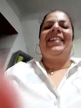 Snapshot of Mia-Glow chatting on September 2025 12:38:01 PM Mia-Glow online show from September 2025 12:38:01 PM