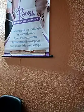 Snapshot of Mia-Glow chatting on September 2025 11:12:01 AM Mia-Glow online show from September 2025 11:12:01 AM