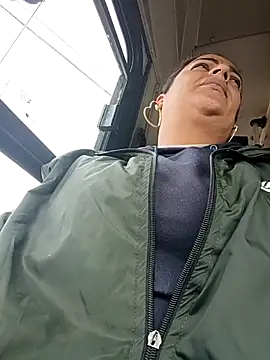 Snapshot of Mia-Glow chatting on October 2025 02:17:02 PM Mia-Glow online show from October 2025 02:17:02 PM