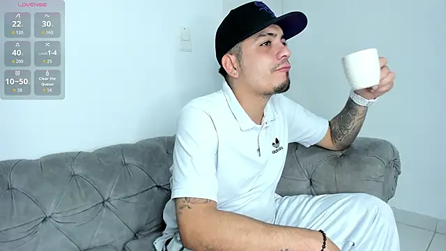 OwenStonne  online show from September 2025 04:03:01 AM