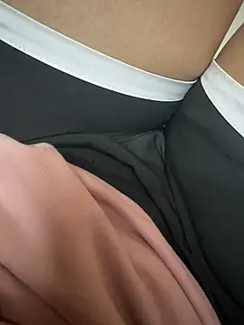 Snapshot of crazy111girl chatting on November 2025 07:12:01 PM crazy111girl online show from November 2025 07:12:01 PM