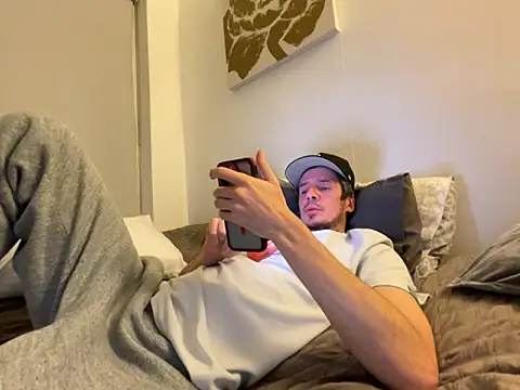 Snapshot of shyandchilling chatting on November 2025 09:06:02 PM shyandchilling online show from November 2025 09:06:02 PM