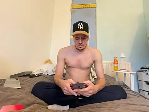 Snapshot of shyandchilling chatting on February 2026 02:27:02 PM shyandchilling online show from February 2026 02:27:02 PM