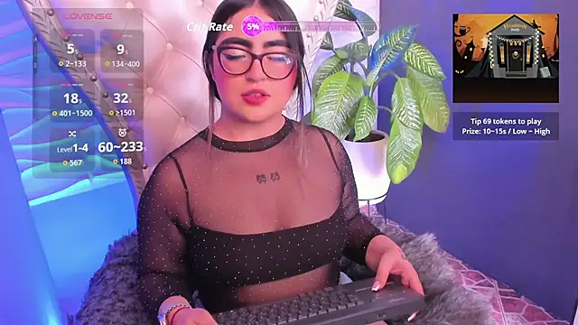 Snapshot of April__foxx chatting on October 2025 02:40:01 PM April foxx online show from October 2025 02:40:01 PM