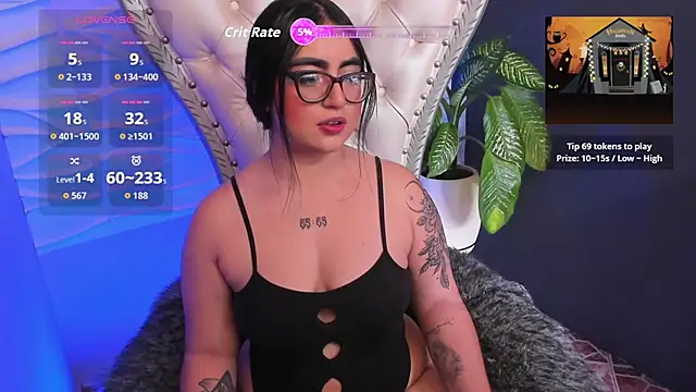 Snapshot of April__foxx chatting on October 2025 04:07:01 PM April foxx online show from October 2025 04:07:01 PM