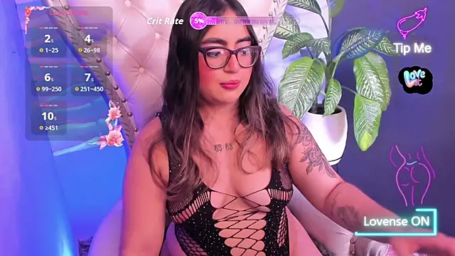 Snapshot of April__foxx chatting on October 2025 03:44:01 PM April foxx online show from October 2025 03:44:01 PM