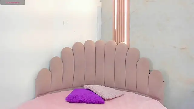 Snapshot of belkilima chatting on October 2025 10:21:02 PM belkilima online show from October 2025 10:21:02 PM