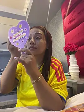 Snapshot of VictoriaFerro chatting on June 2026 01:28:01 PM VictoriaFerro online show from June 2026 01:28:01 PM