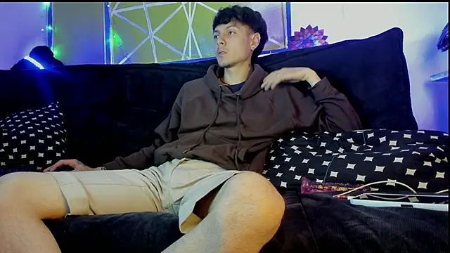 Dioniso guy8 online show from February 2026 07:45:01 PM