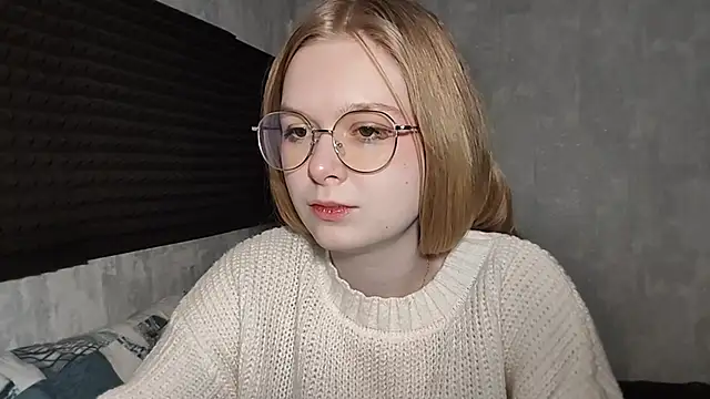 LiaVibes online show from February 2026 07:14:02 AM