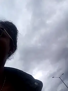 Snapshot of BiiancaEstradaa chatting on September 2025 03:11:01 PM BiiancaEstradaa online show from September 2025 03:11:01 PM