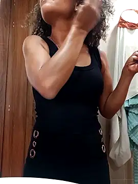 Snapshot of BiiancaEstradaa chatting on September 2025 04:52:02 PM BiiancaEstradaa online show from September 2025 04:52:02 PM