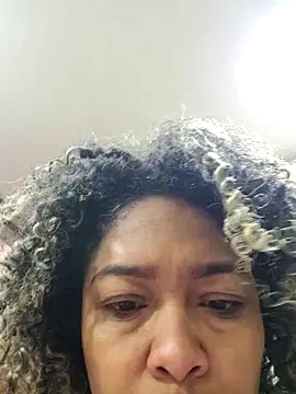 Snapshot of BiiancaEstradaa chatting on October 2025 02:17:02 PM BiiancaEstradaa online show from October 2025 02:17:02 PM