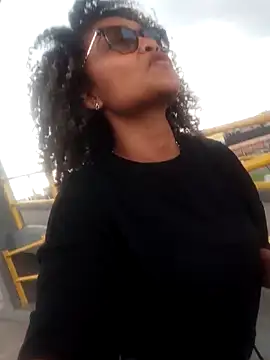 Snapshot of BiiancaEstradaa chatting on February 2026 09:46:02 PM BiiancaEstradaa online show from February 2026 09:46:02 PM